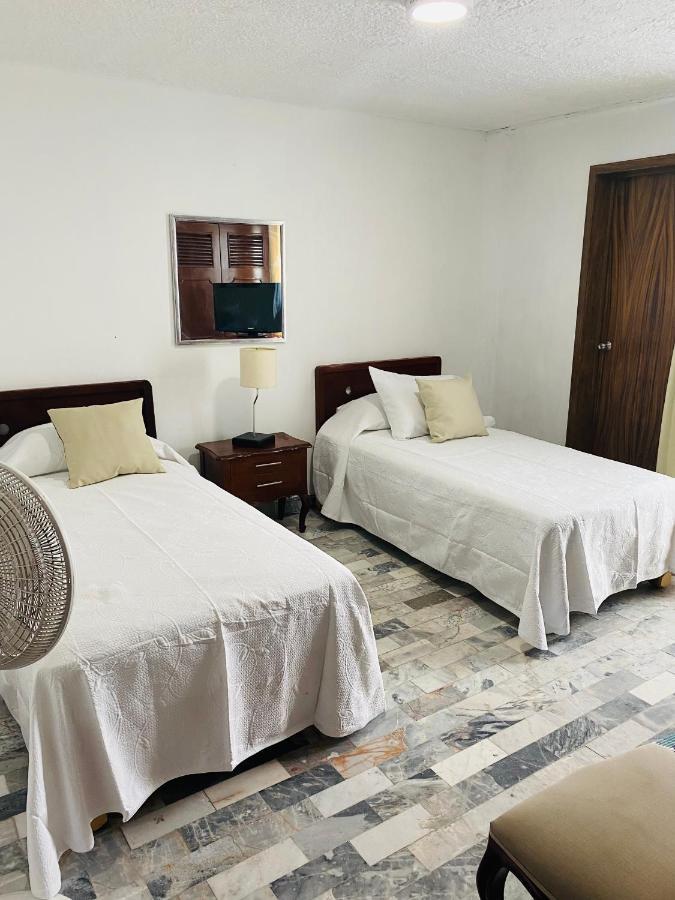 Hostal Guadalajara Cosmopolitan Providencia Экстерьер фото