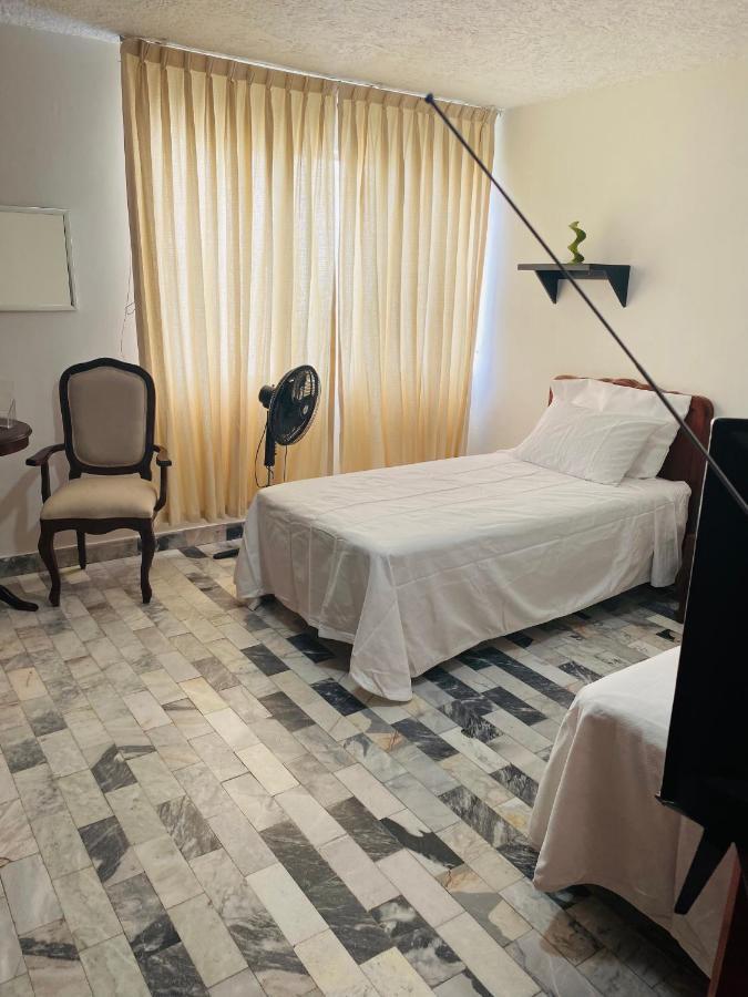 Hostal Guadalajara Cosmopolitan Providencia Экстерьер фото