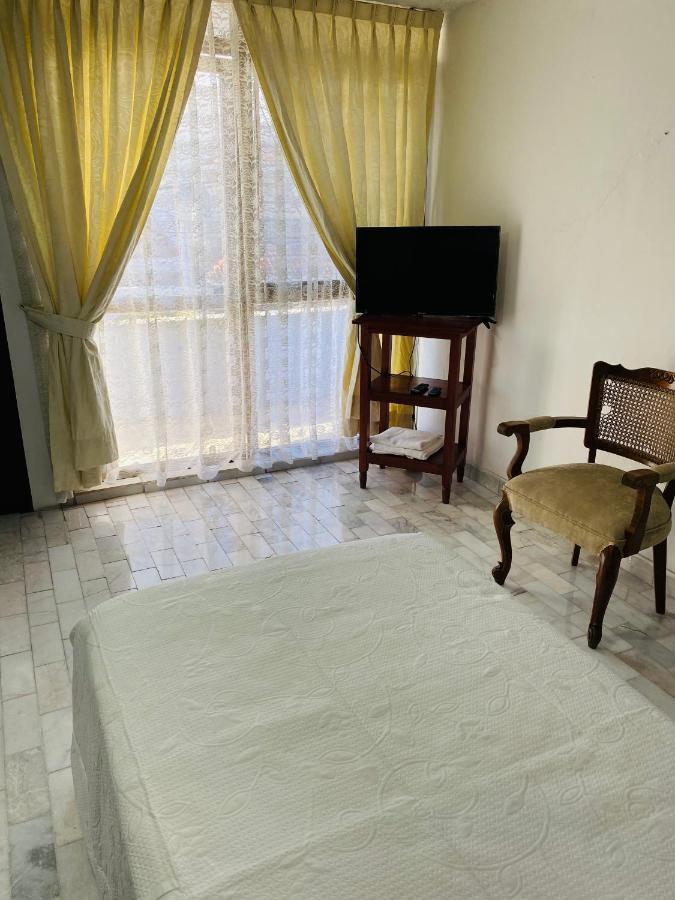 Hostal Guadalajara Cosmopolitan Providencia Экстерьер фото