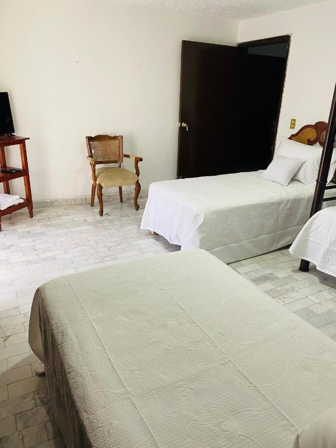 Hostal Guadalajara Cosmopolitan Providencia Экстерьер фото