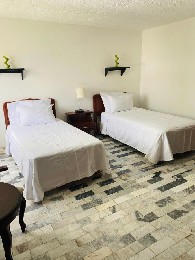 Hostal Guadalajara Cosmopolitan Providencia Экстерьер фото